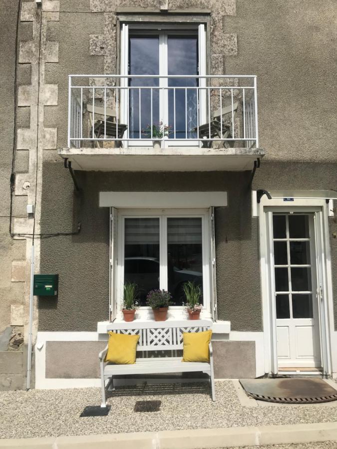 Le Petit Maison Villa Montembœuf Eksteriør billede