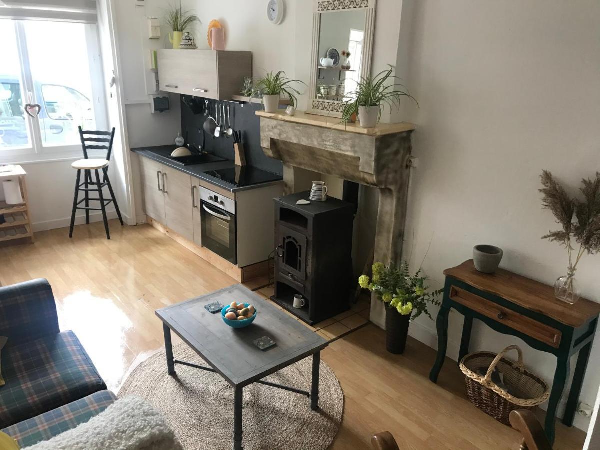 Le Petit Maison Villa Montembœuf Eksteriør billede
