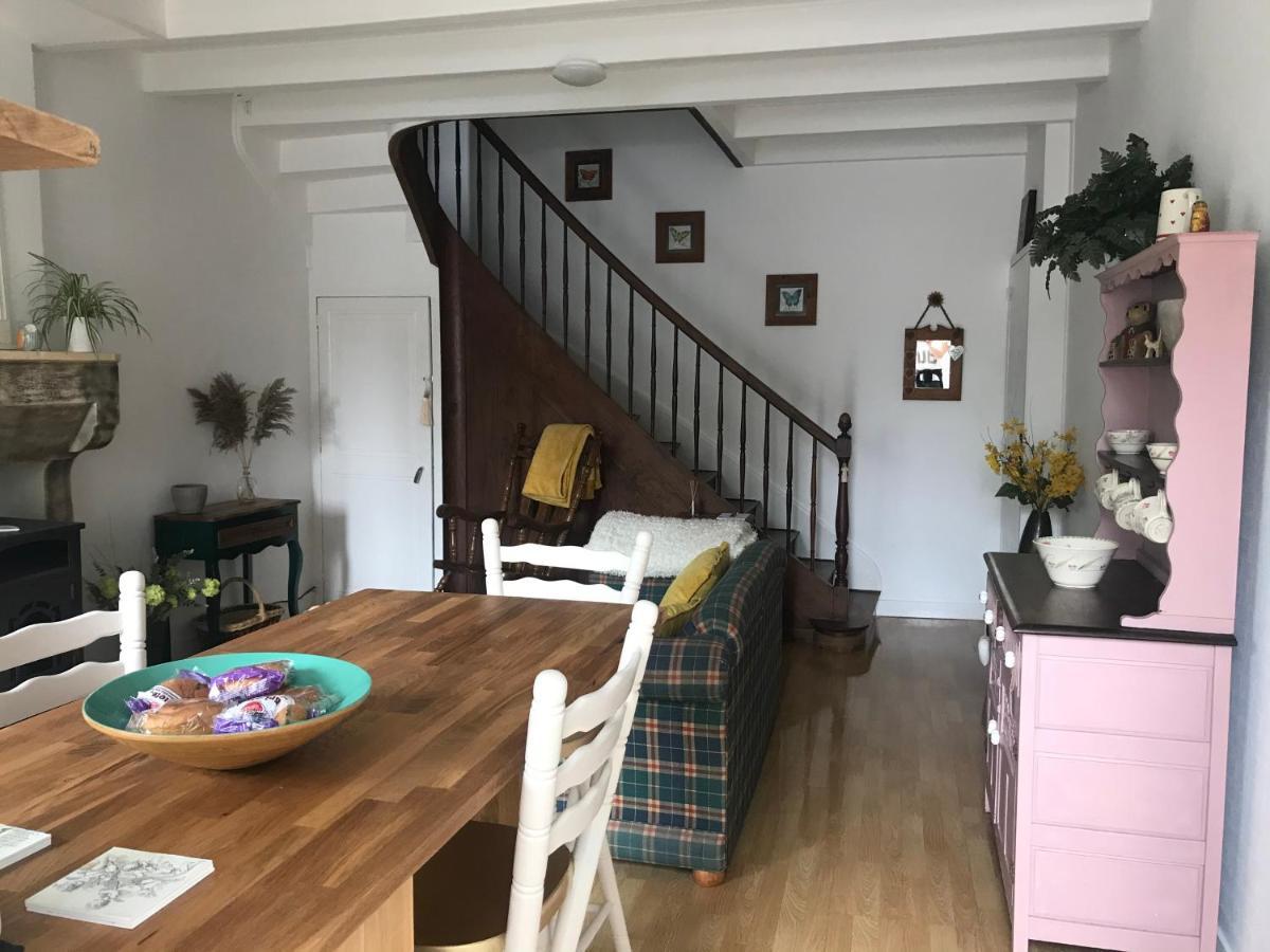 Le Petit Maison Villa Montembœuf Eksteriør billede